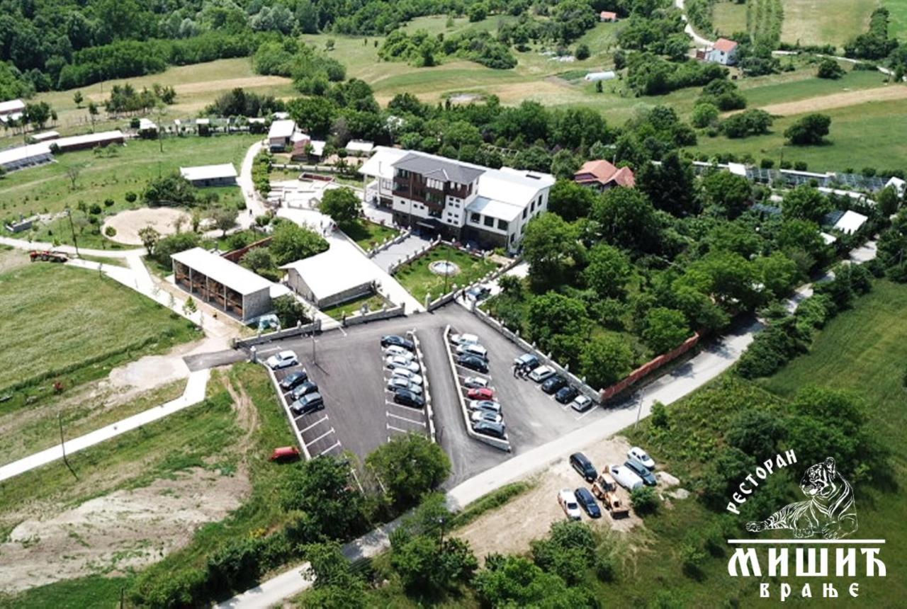 Zoo Misic Prenociste Hotel Vranje Ngoại thất bức ảnh