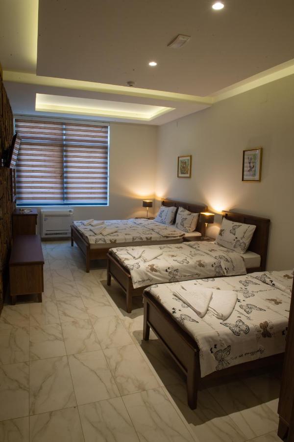 Zoo Misic Prenociste Hotel Vranje Ngoại thất bức ảnh